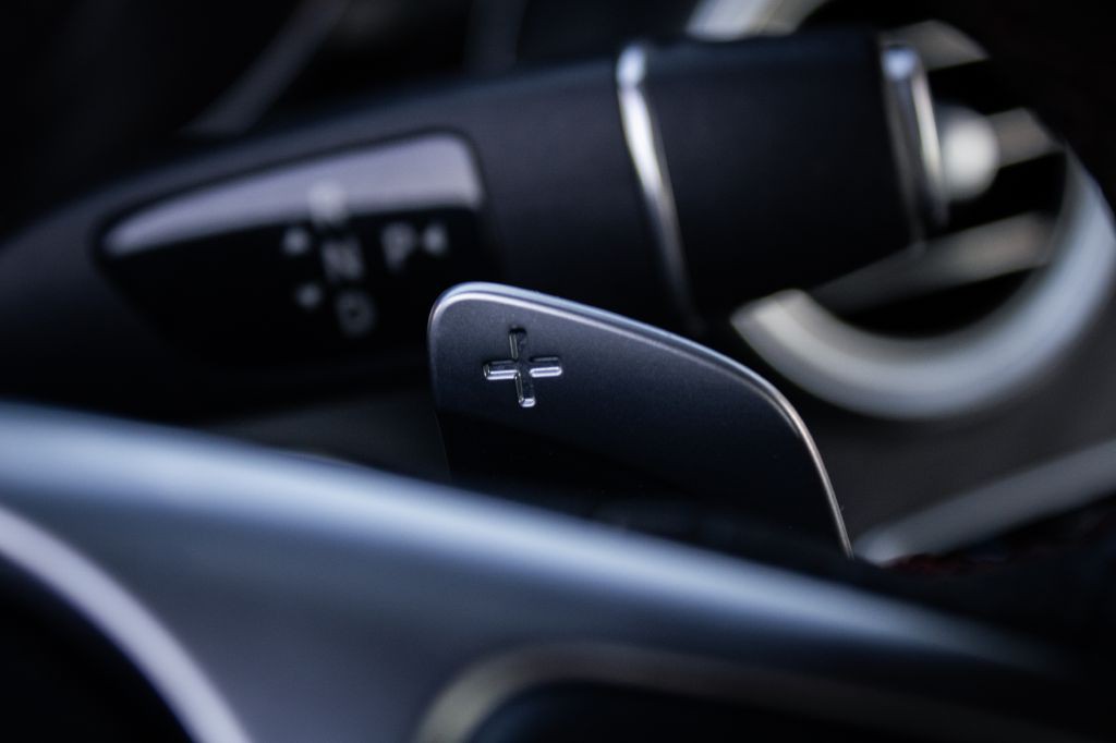 2017 Mercedes-Benz C-Class Image 27