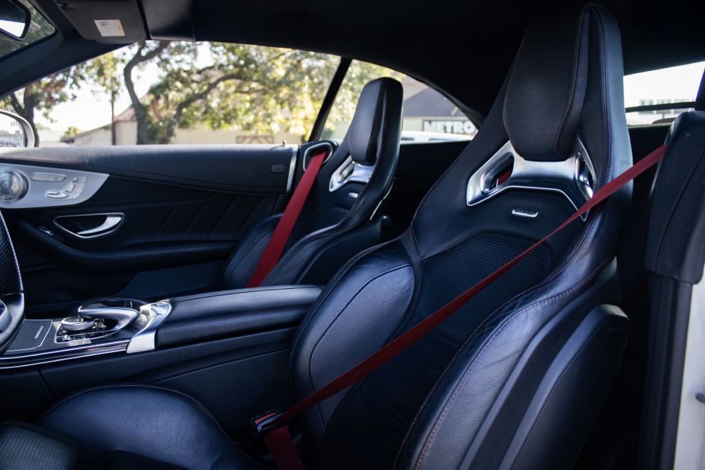 2017 Mercedes-Benz C-Class Image 37