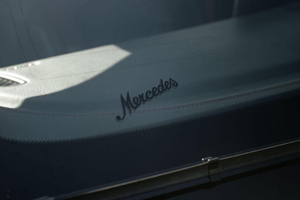 2017 Mercedes-Benz C-Class Image 44