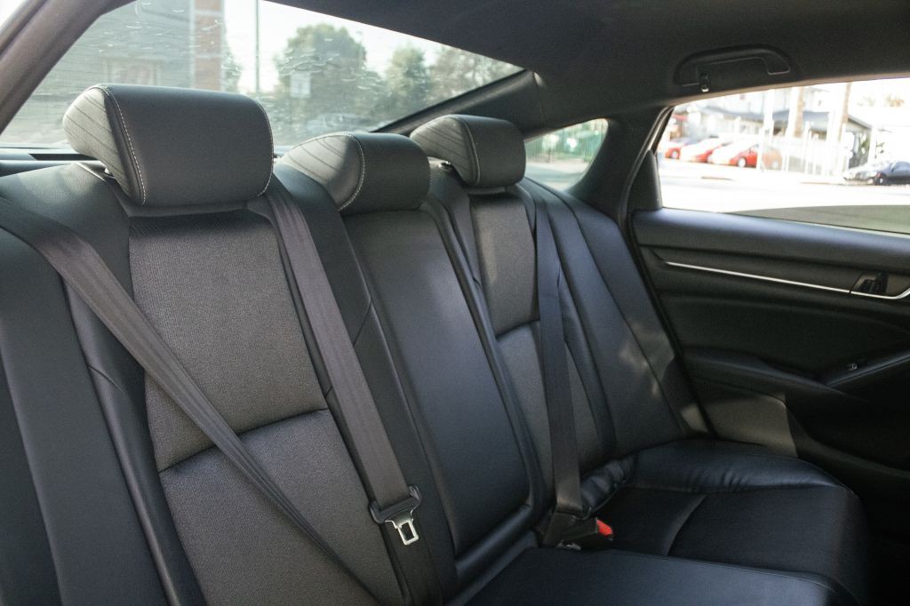 2018 Honda Accord Image 22