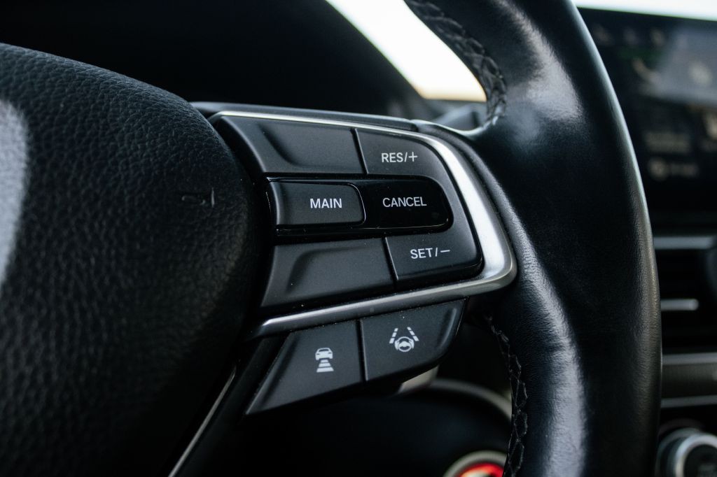 2018 Honda Accord Image 29