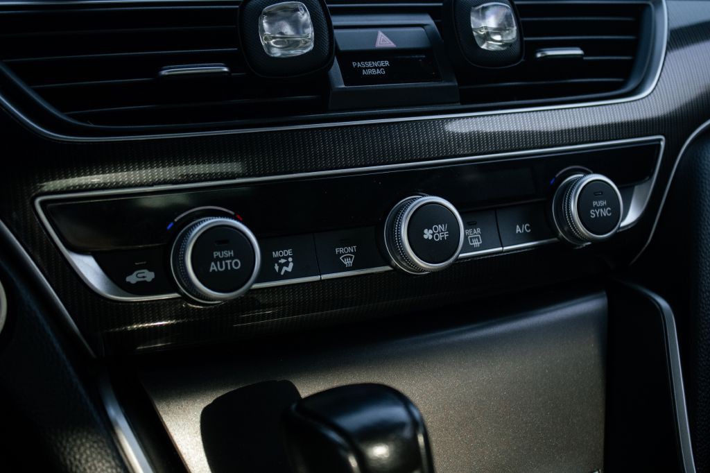 2018 Honda Accord Image 35