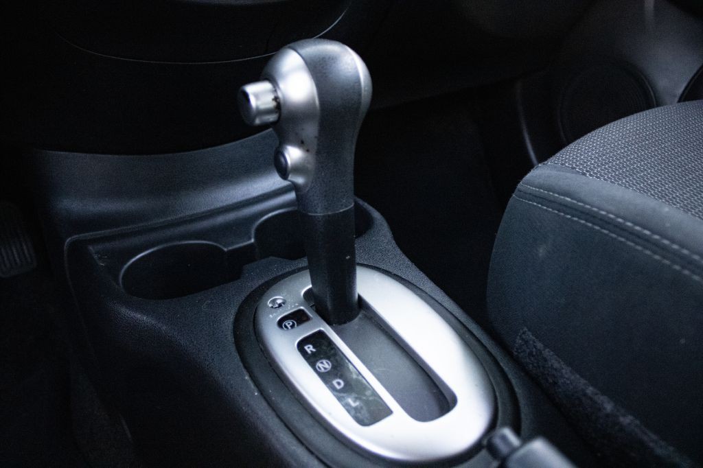 2016 Nissan Versa Image 12