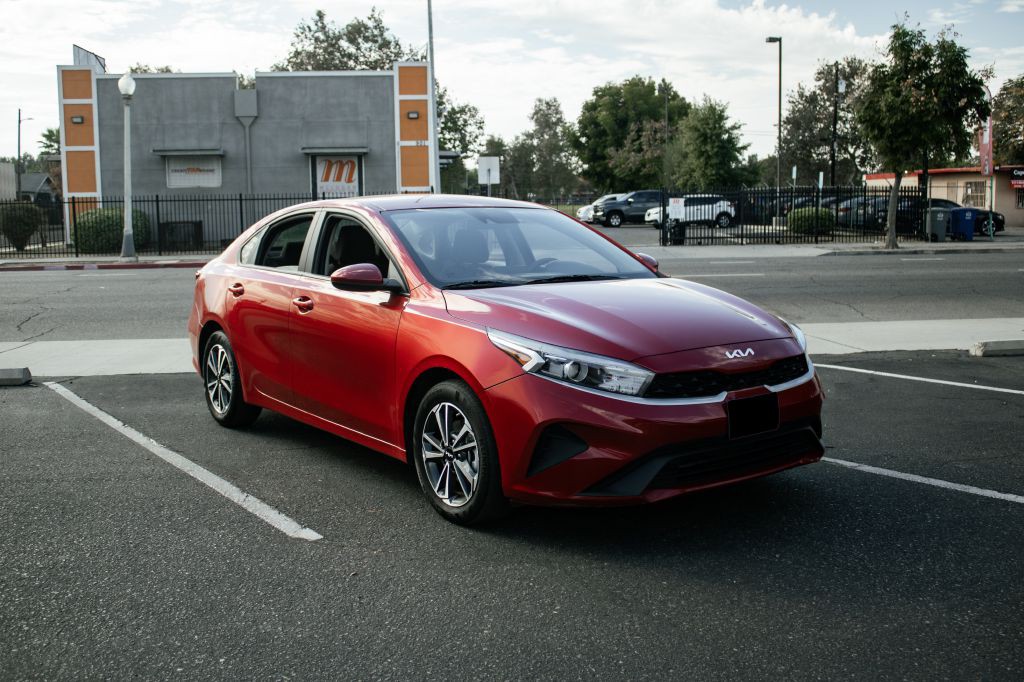 2023 Kia Forte Image 2
