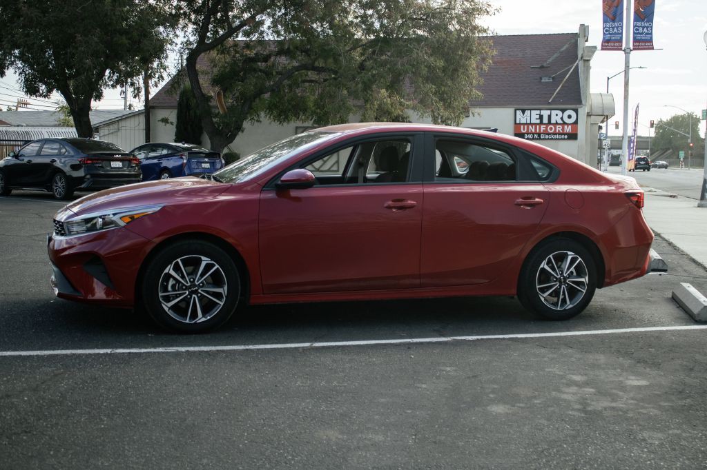 2023 Kia Forte Image 6
