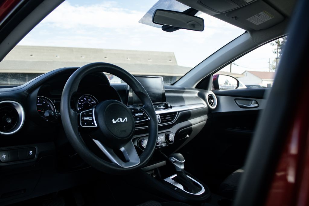 2023 Kia Forte Image 22