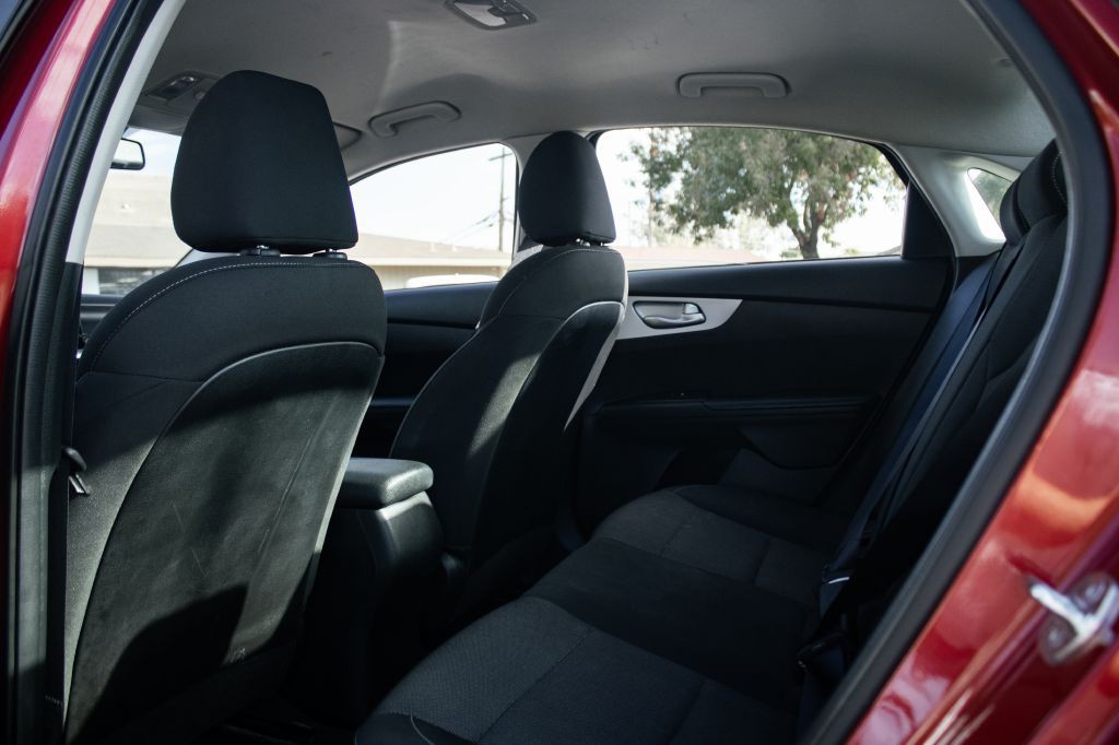 2023 Kia Forte Image 24