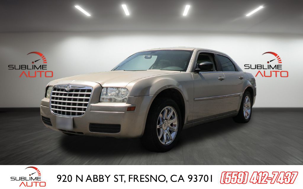 2008 Chrysler 300 Image 3