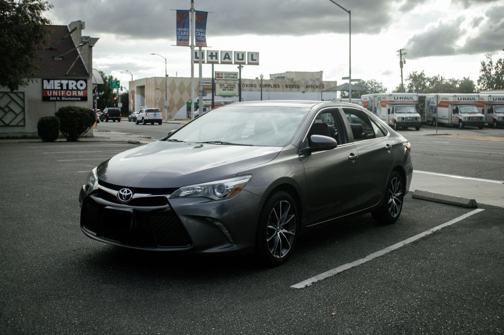 2015 Toyota Camry Image 4