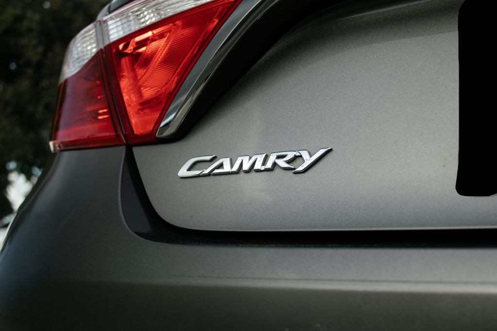 2015 Toyota Camry Image 17