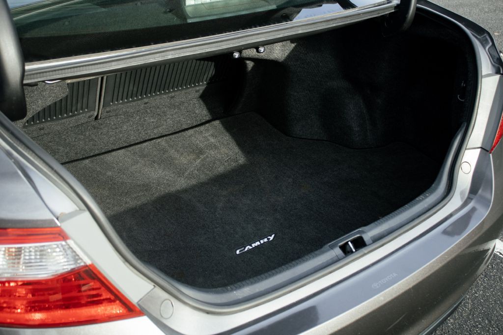 2015 Toyota Camry Image 29