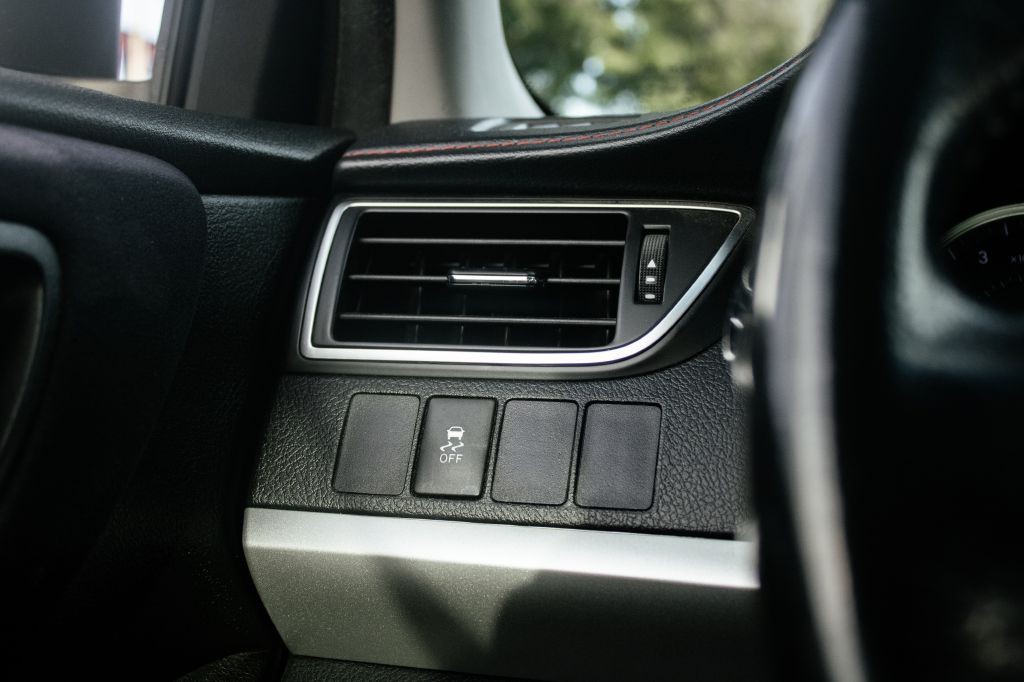 2015 Toyota Camry Image 52