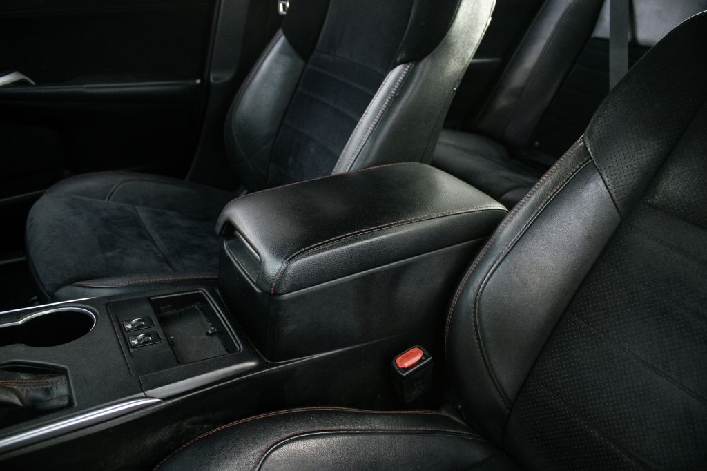 2015 Toyota Camry Image 57