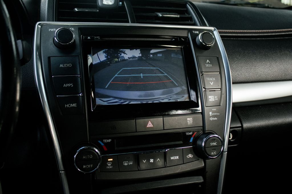 2015 Toyota Camry Image 60