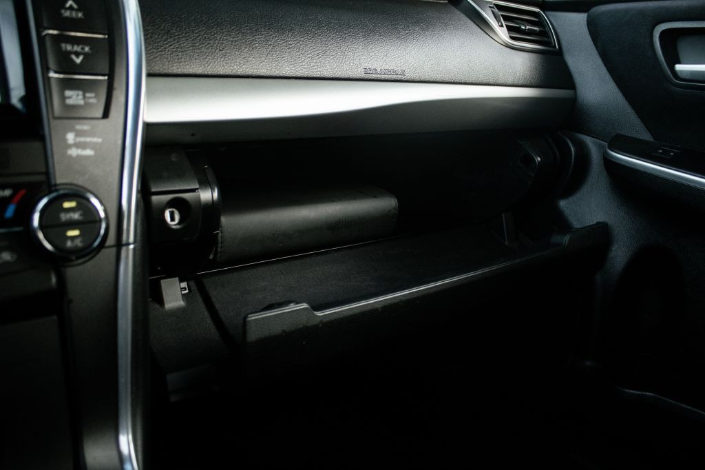 2015 Toyota Camry Image 70