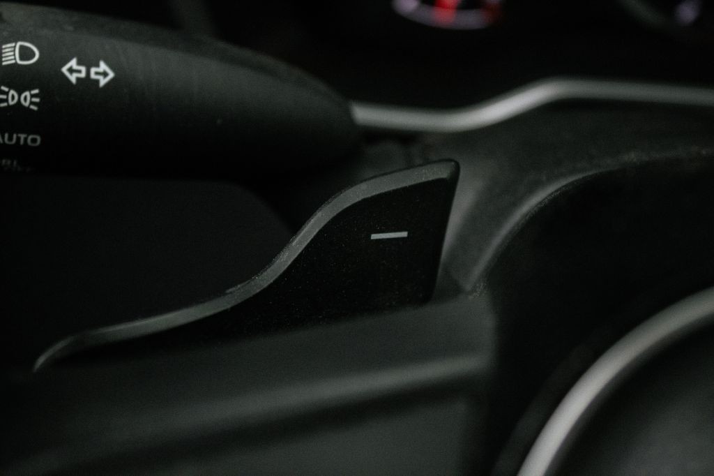 2021 Toyota Corolla Image 48