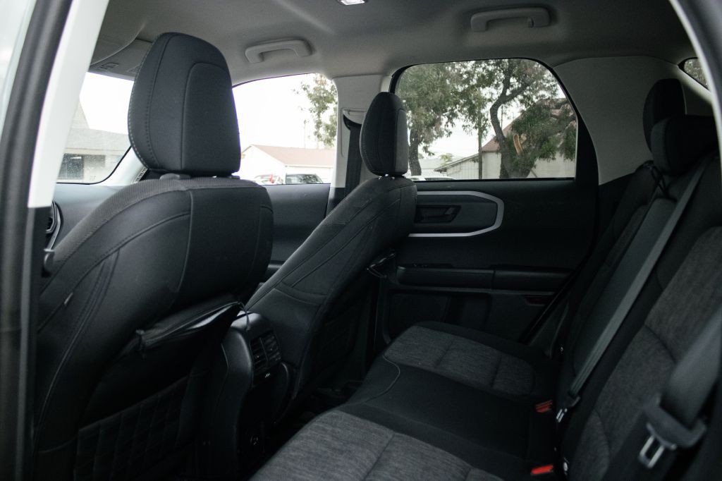 2021 Ford Bronco Image 28