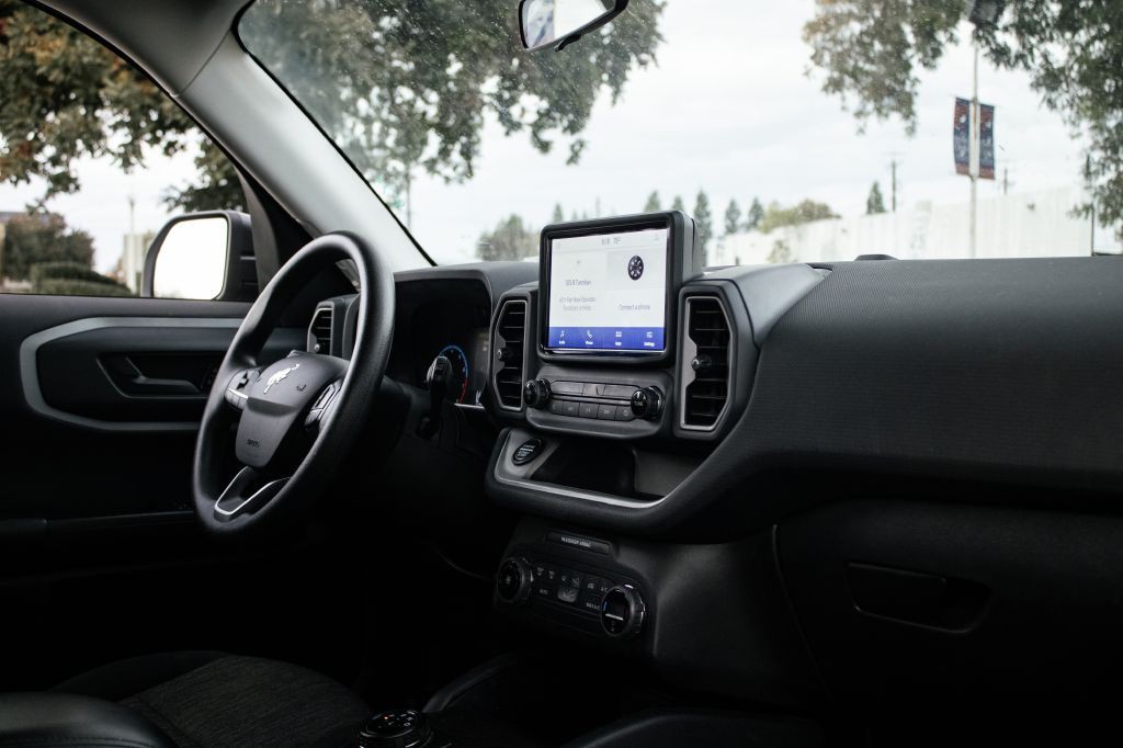 2021 Ford Bronco Image 40