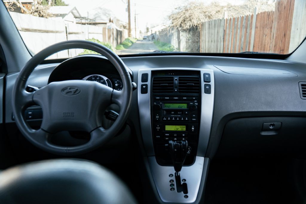 2006 Hyundai Tucson Image 25