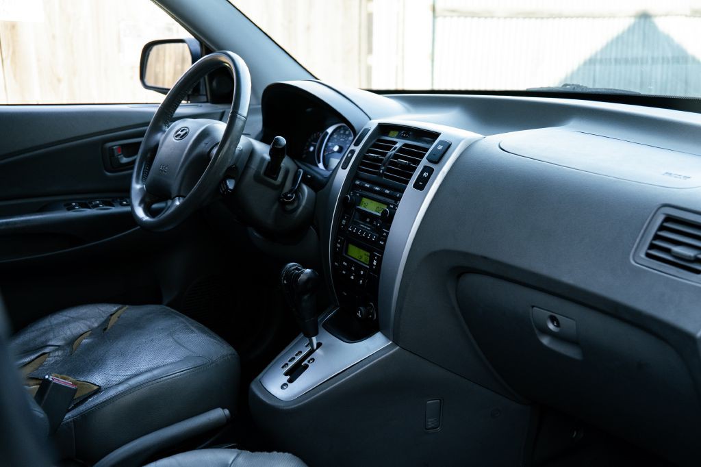 2006 Hyundai Tucson Image 30
