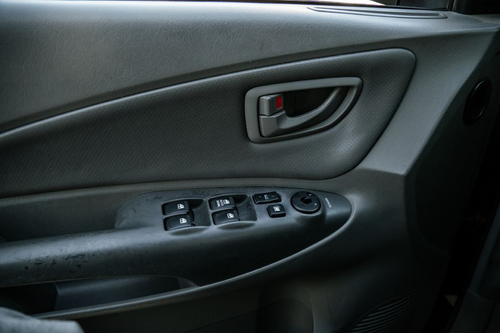 2006 Hyundai Tucson Image 32