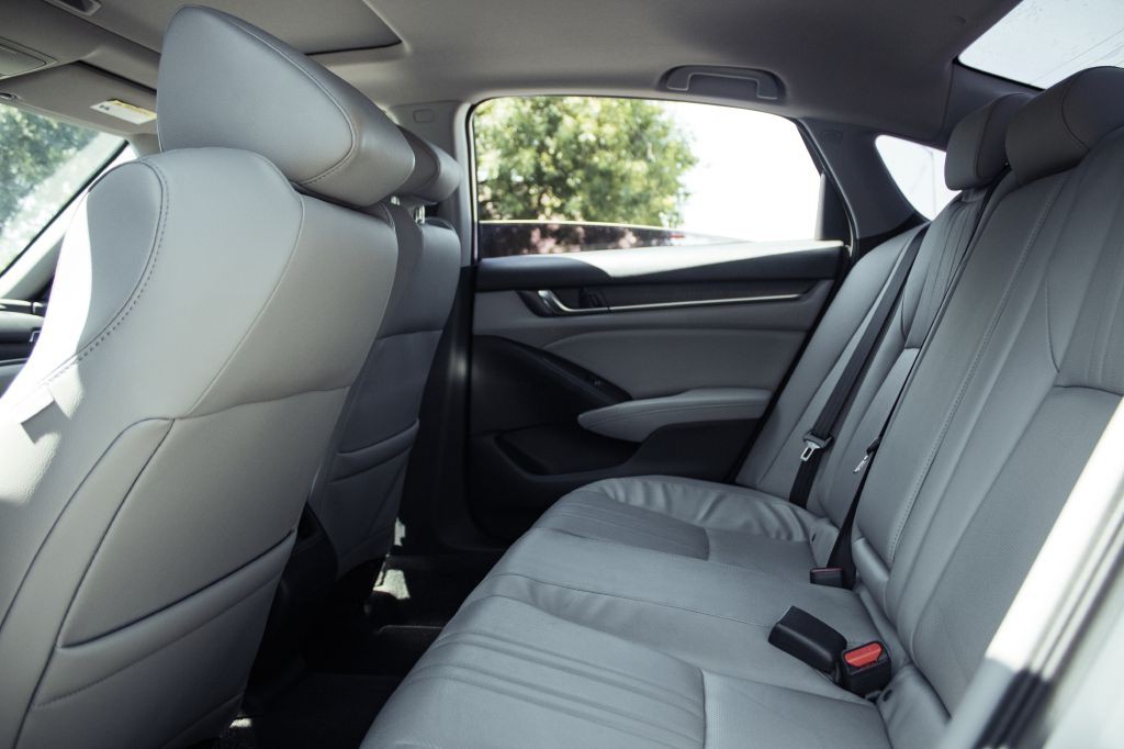 2018 Honda Accord Image 9