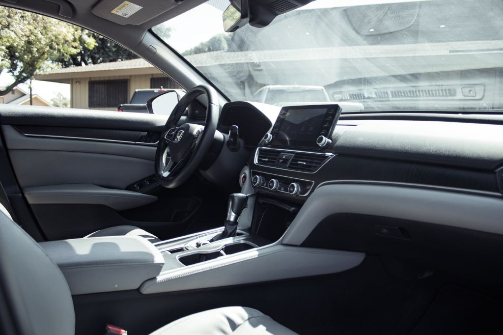 2018 Honda Accord Image 11