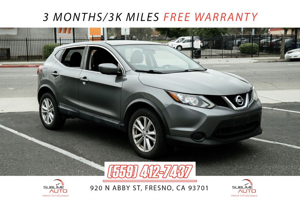 2018 Nissan Rogue Image 1