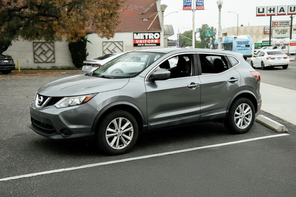 2018 Nissan Rogue Image 5