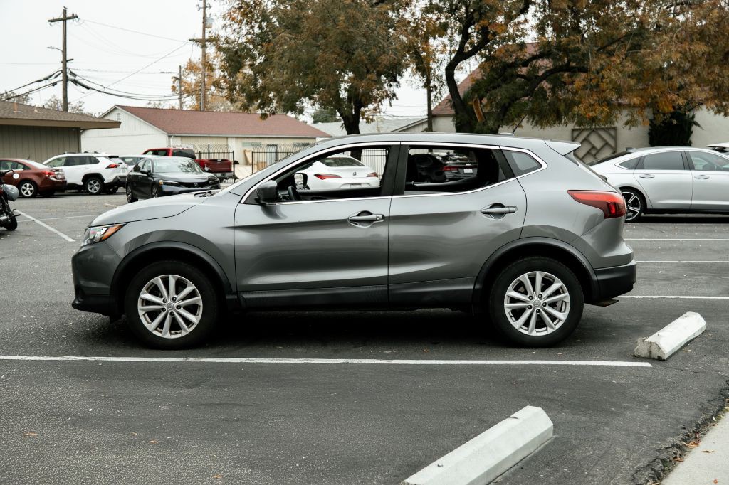 2018 Nissan Rogue Image 7