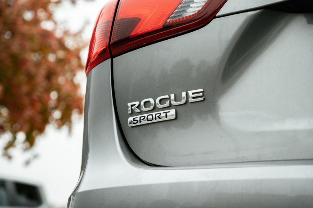 2018 Nissan Rogue Image 17