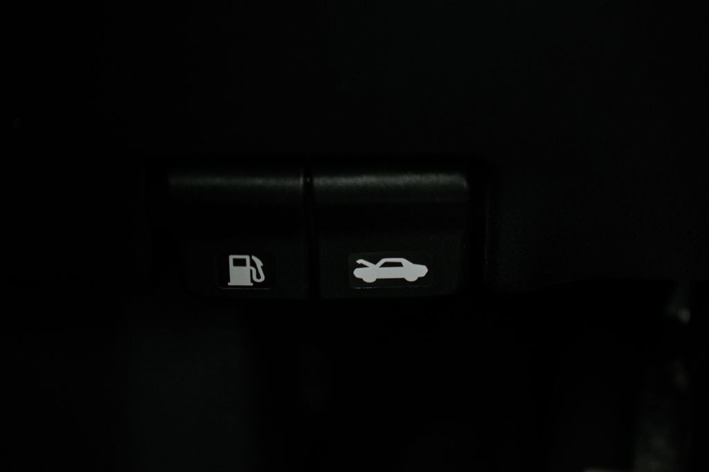 2018 Nissan Rogue Image 43