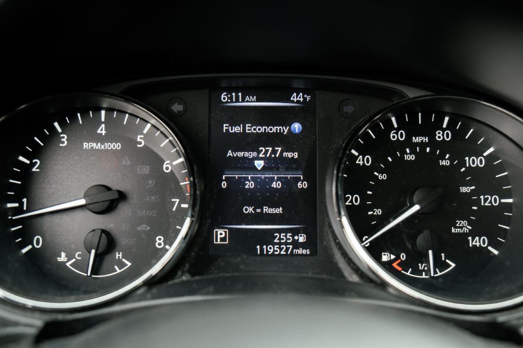 2018 Nissan Rogue Image 46