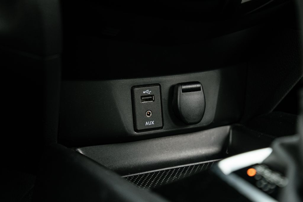 2018 Nissan Rogue Image 53