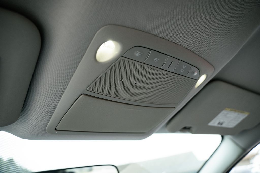 2018 Nissan Rogue Image 57