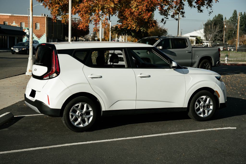 2024 Kia Soul Image 13
