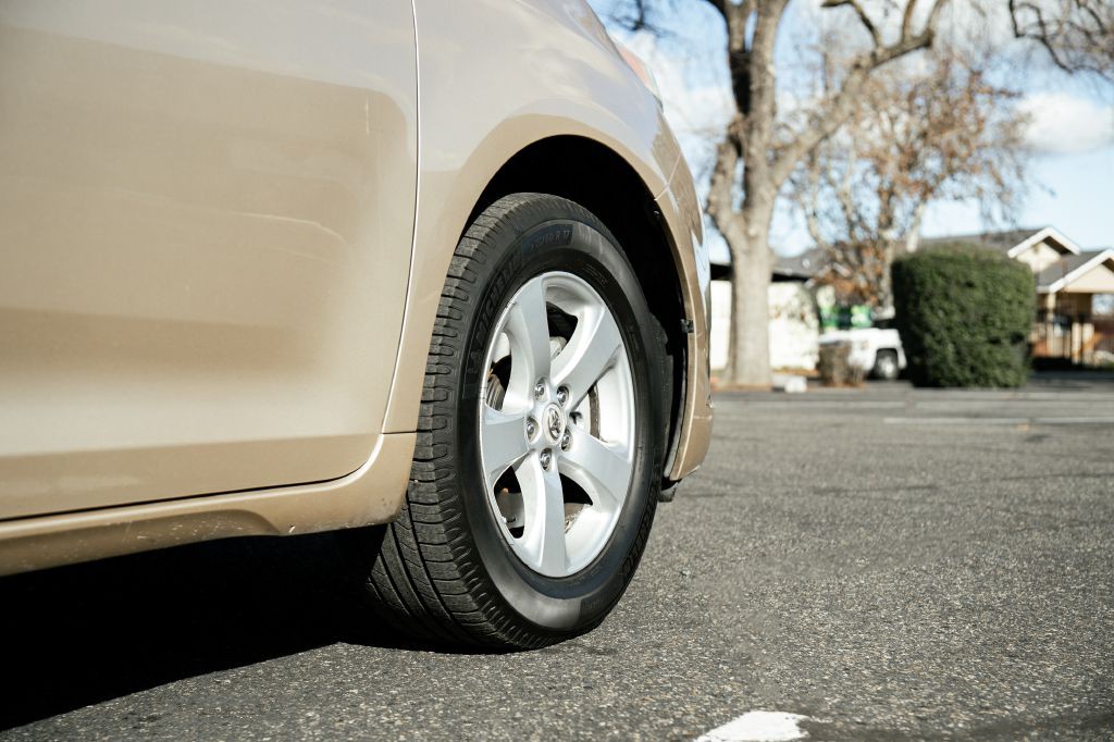 2011 Toyota Sienna Image 18