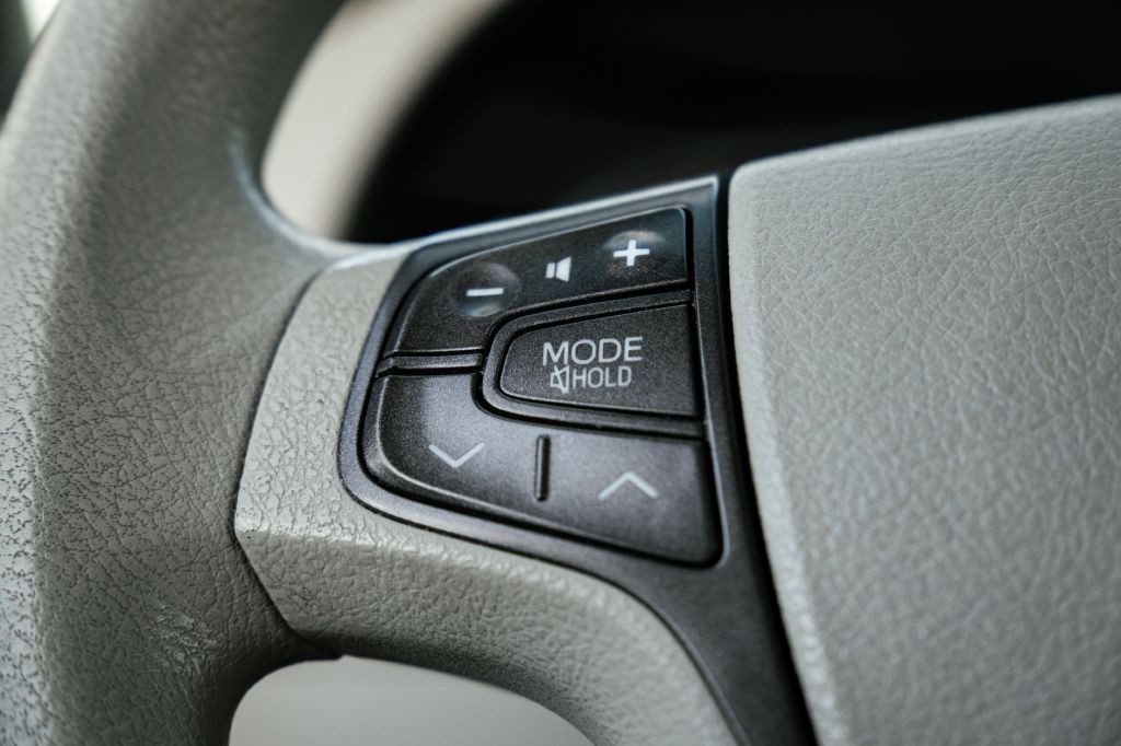 2011 Toyota Sienna Image 34