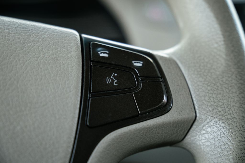 2011 Toyota Sienna Image 35