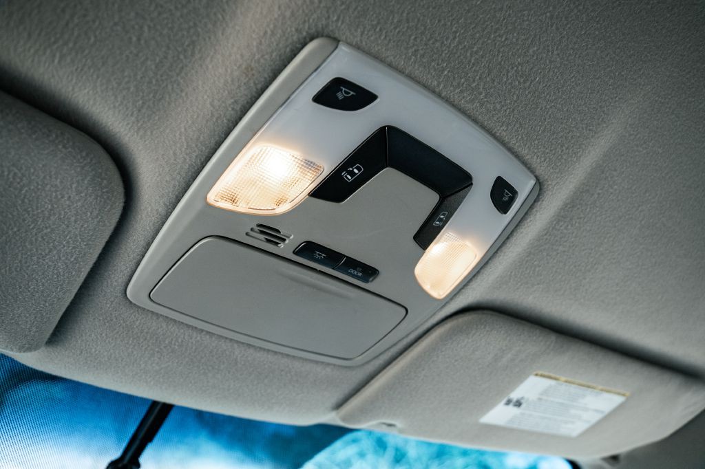 2011 Toyota Sienna Image 47