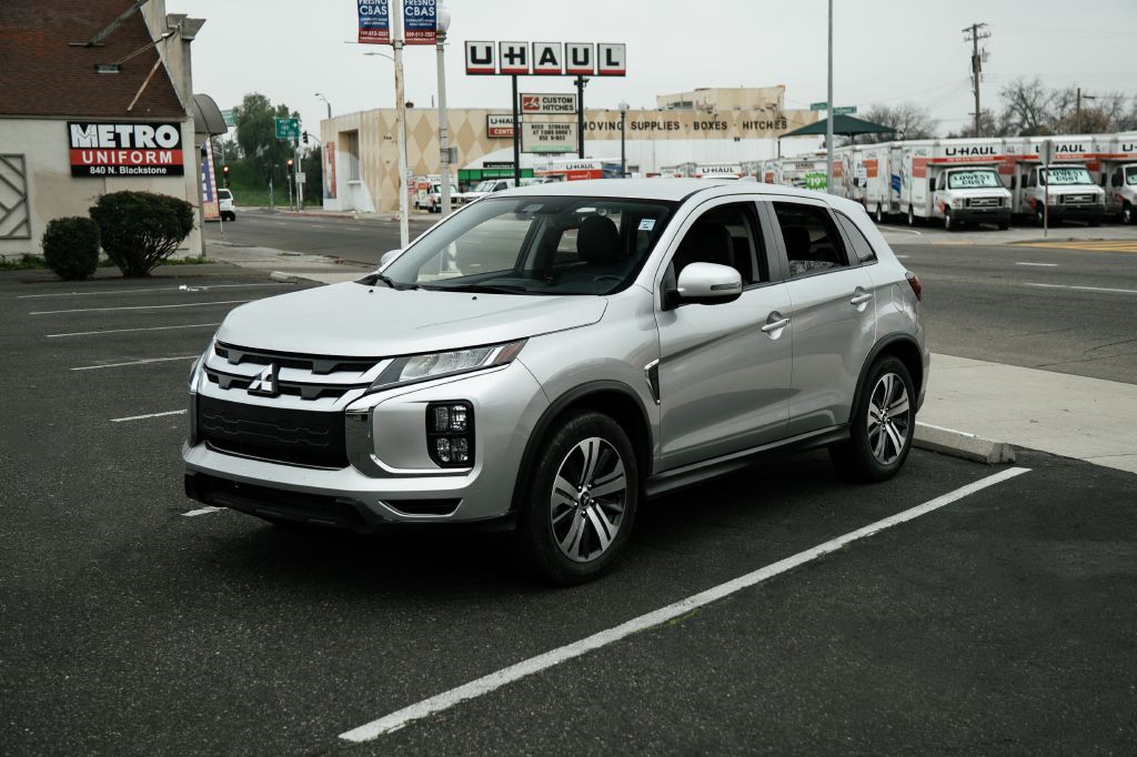 2024 Mitsubishi Outlander Image 4