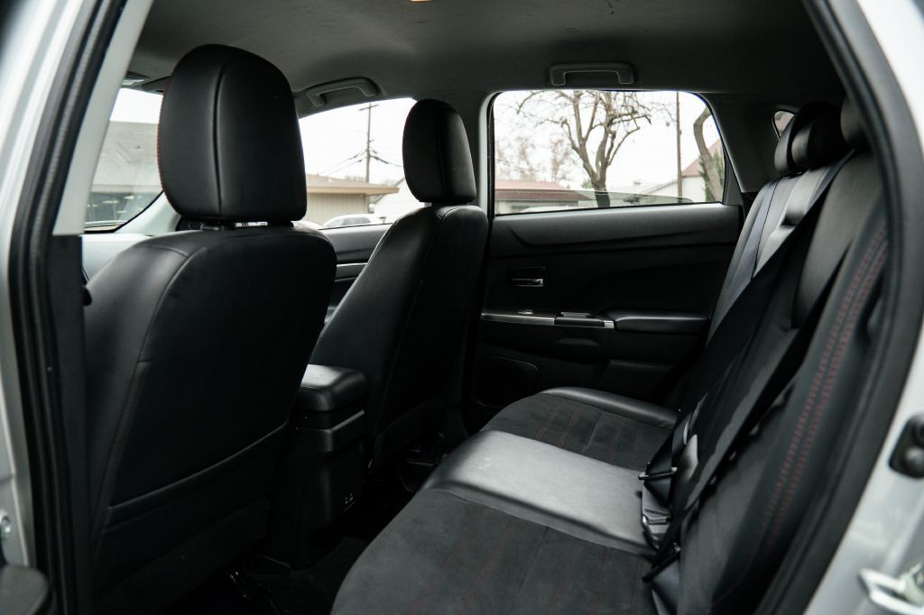 2024 Mitsubishi Outlander Image 22