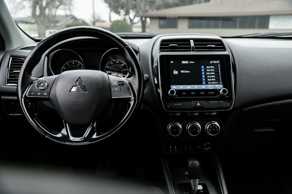 2024 Mitsubishi Outlander Image 24
