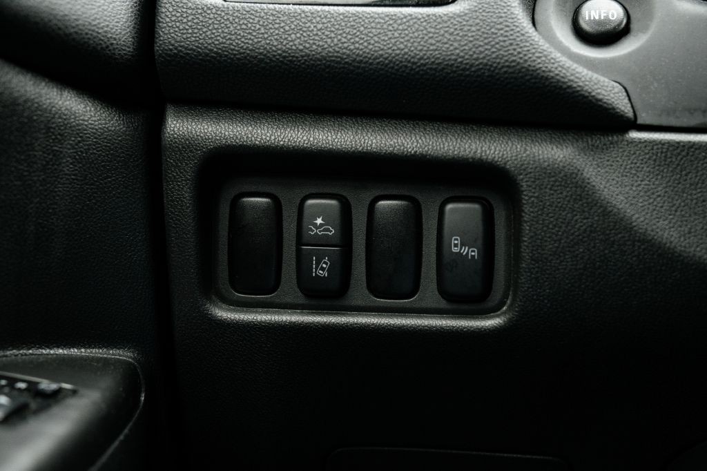 2024 Mitsubishi Outlander Image 37