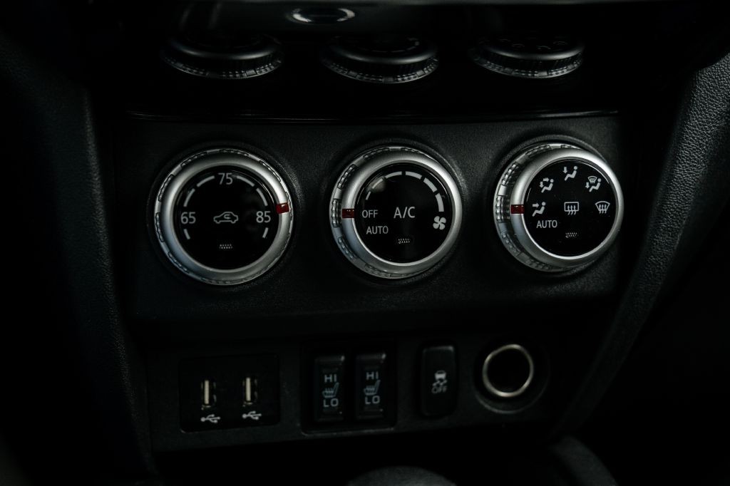 2024 Mitsubishi Outlander Image 44