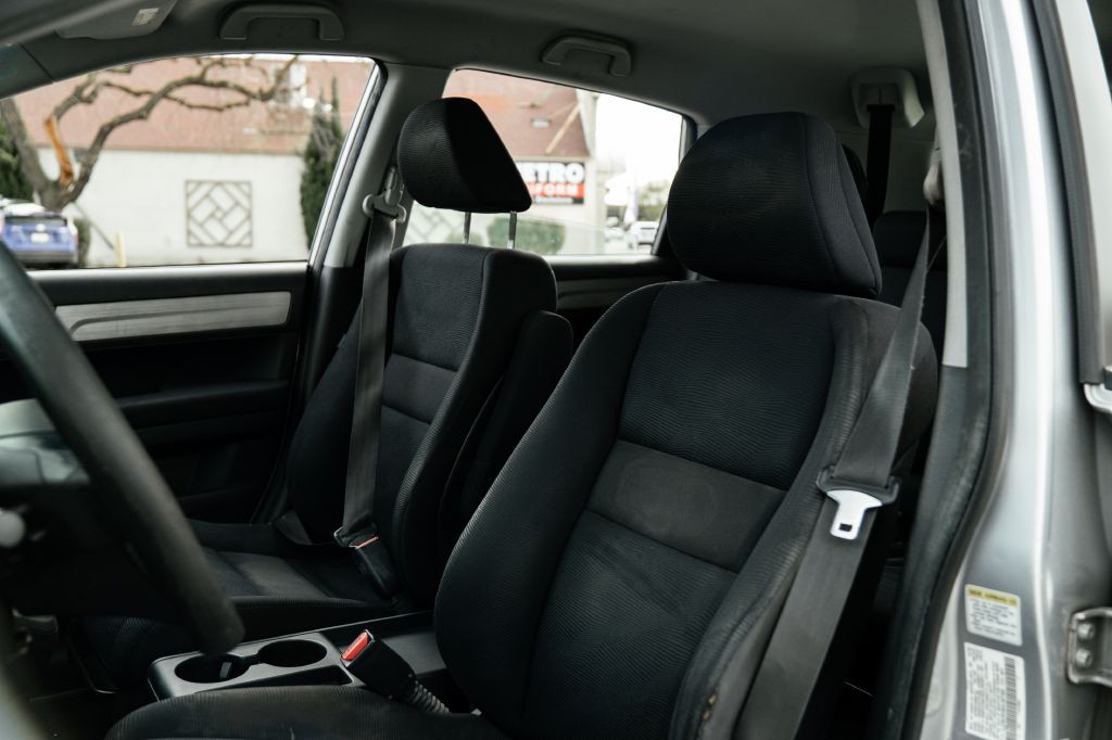 2010 Honda CR-V Image 17