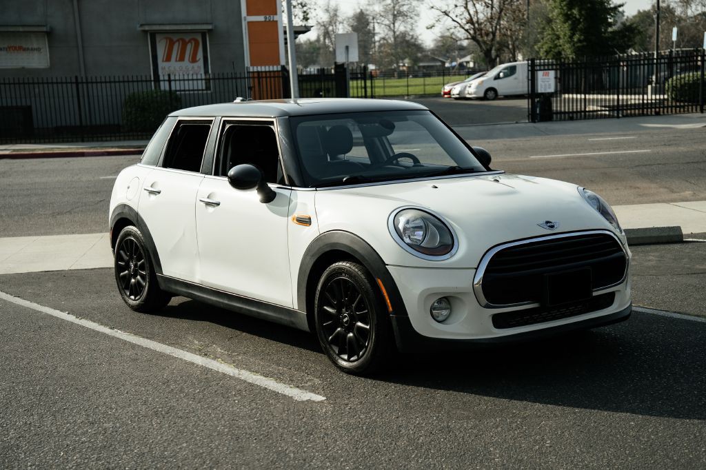 2016 MINI Cooper Image 2