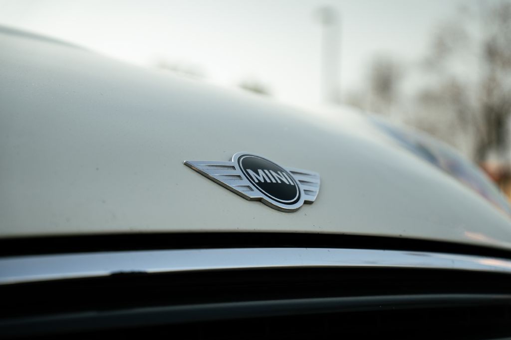 2016 MINI Cooper Image 13