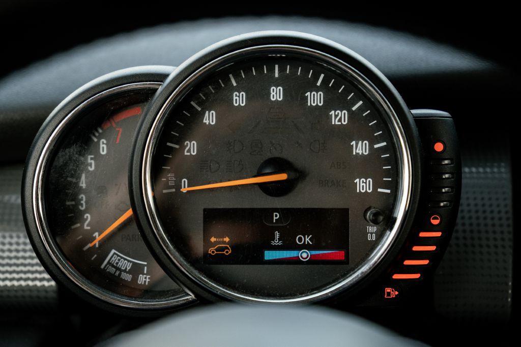 2016 MINI Cooper Image 34