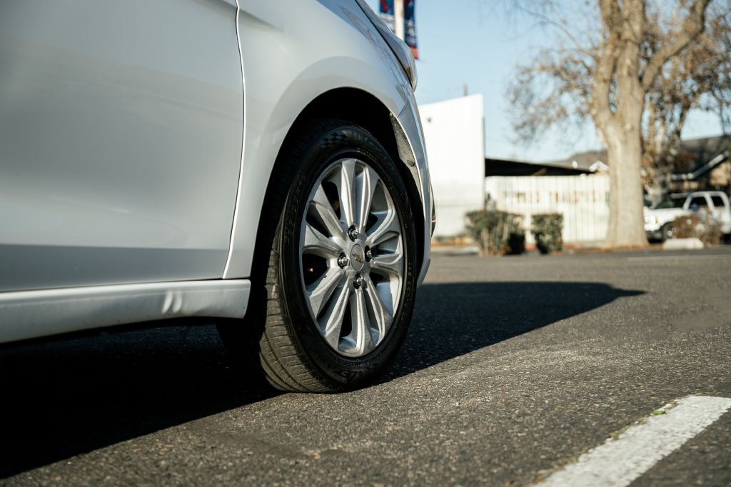 2016 Chevrolet Spark Image 16